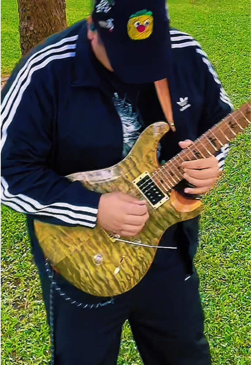 @Armchair_Inwza