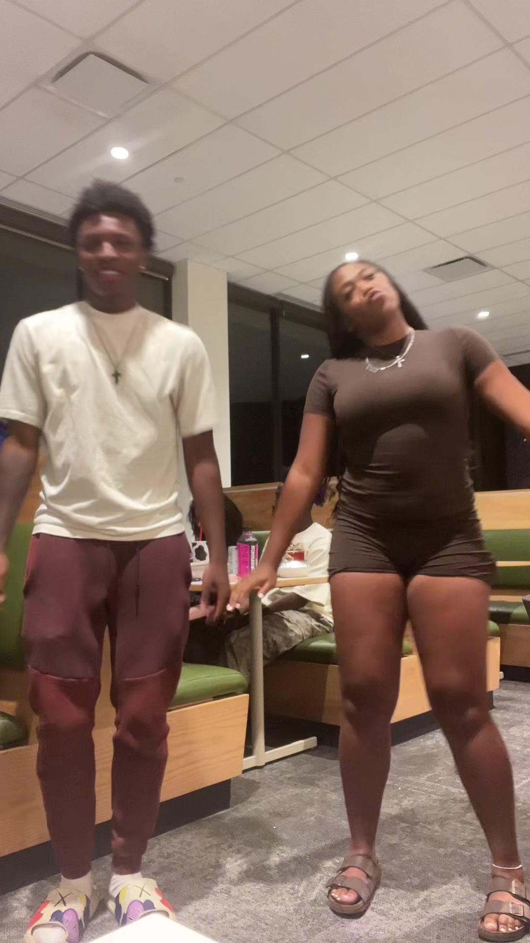 @useruno