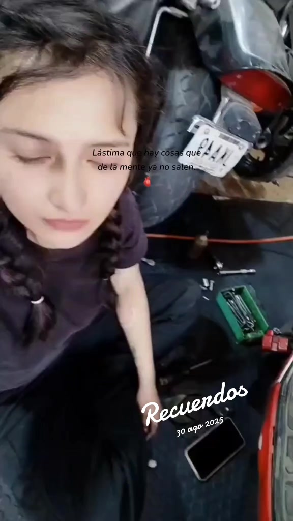 @Mía Morales