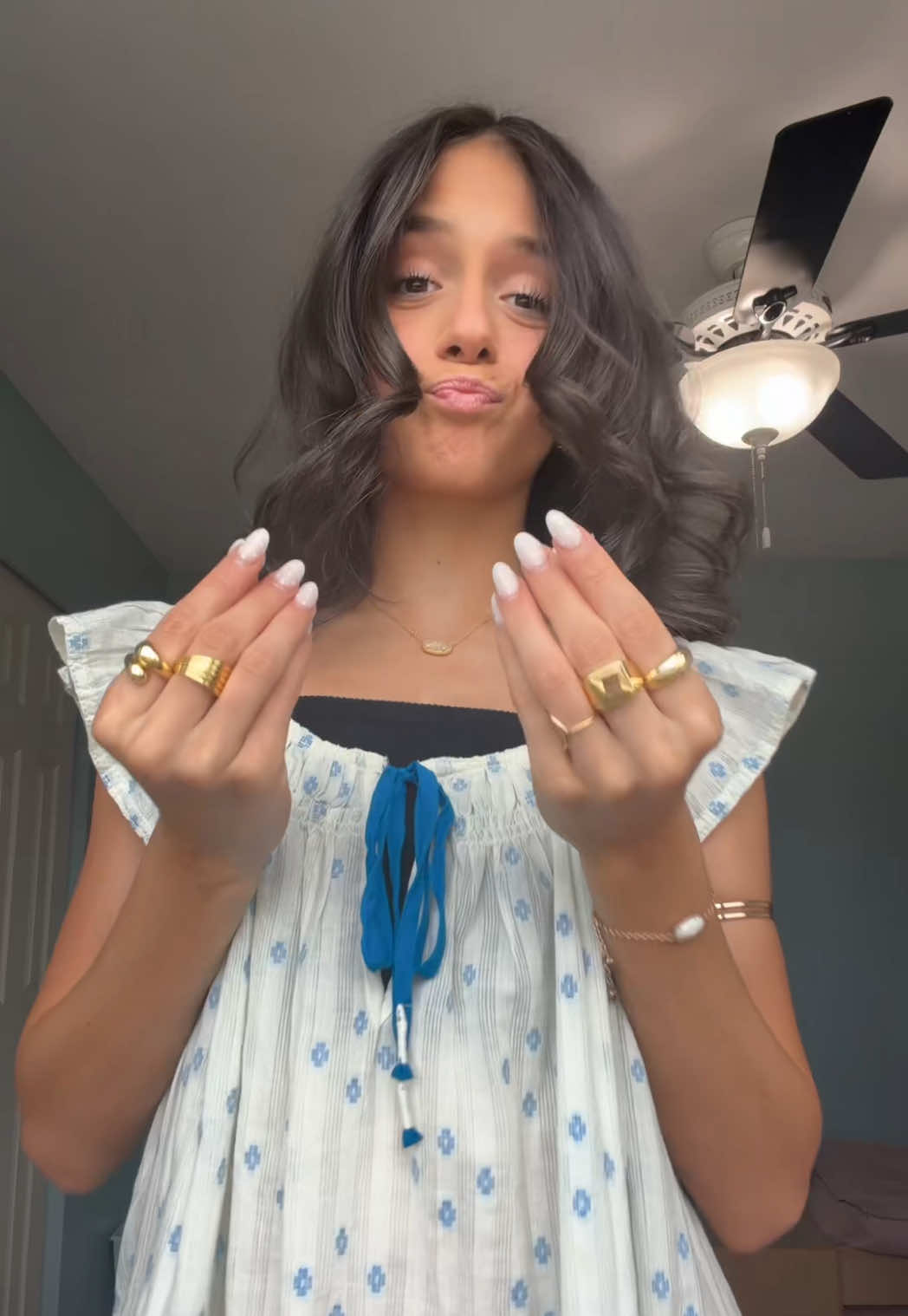 @emilyyy
