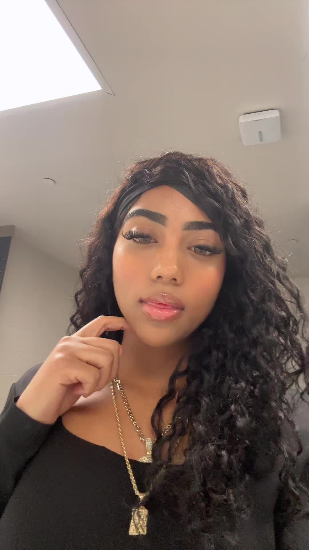 @𝒮𝑜𝓎_𝓂𝒶𝓇𝒾𝒶🌸