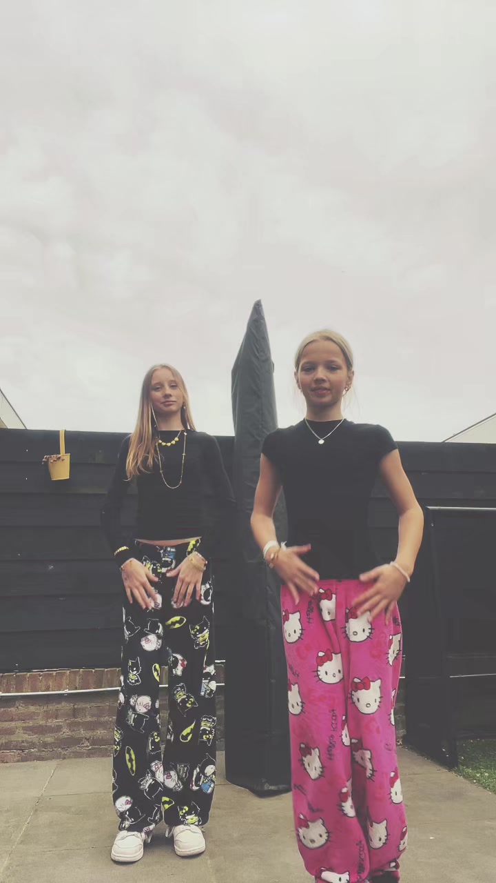 @L+V💥👯&zwj;♀️