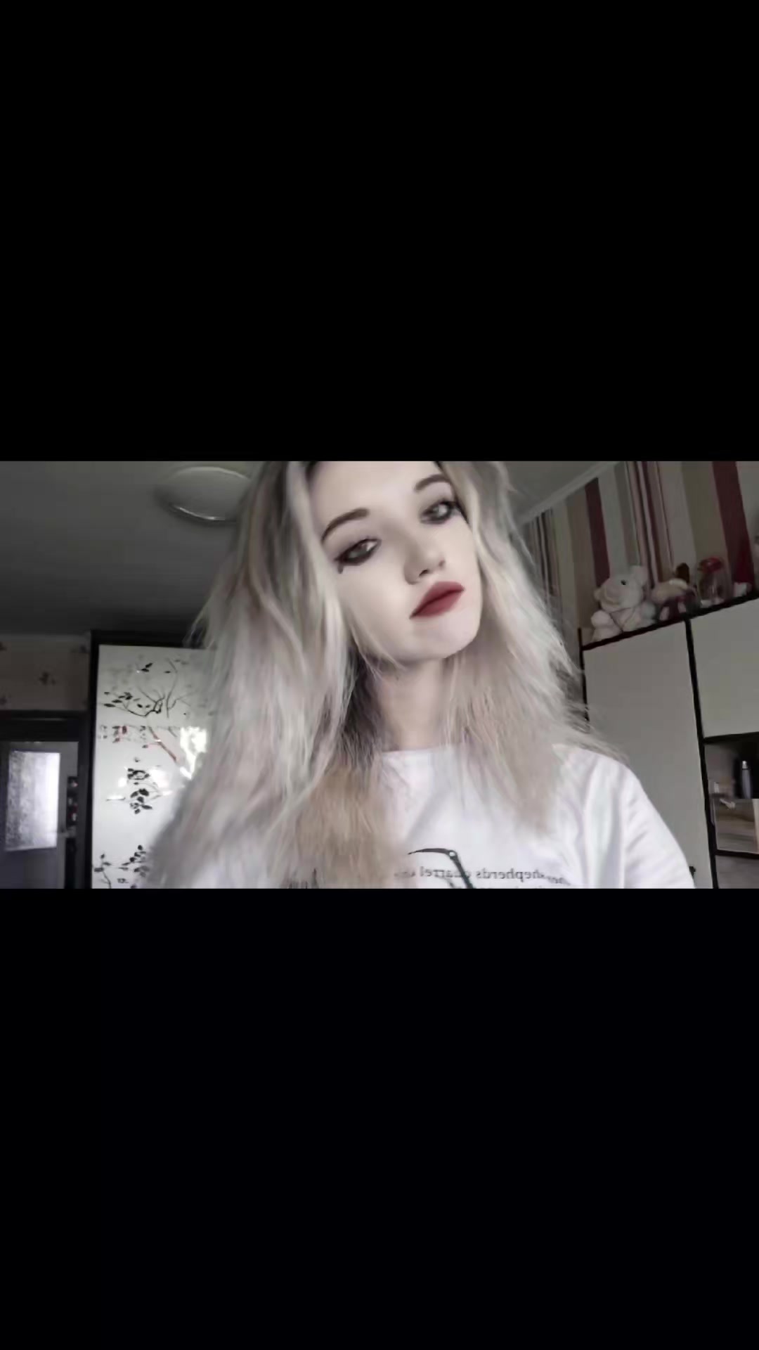 @аня🌔