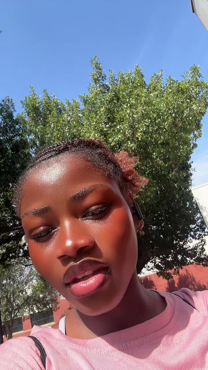 @Ella🇳🇬