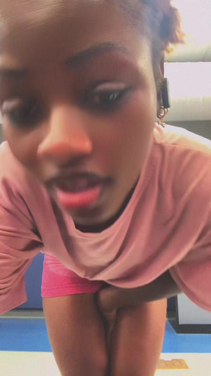 @Ella🇳🇬