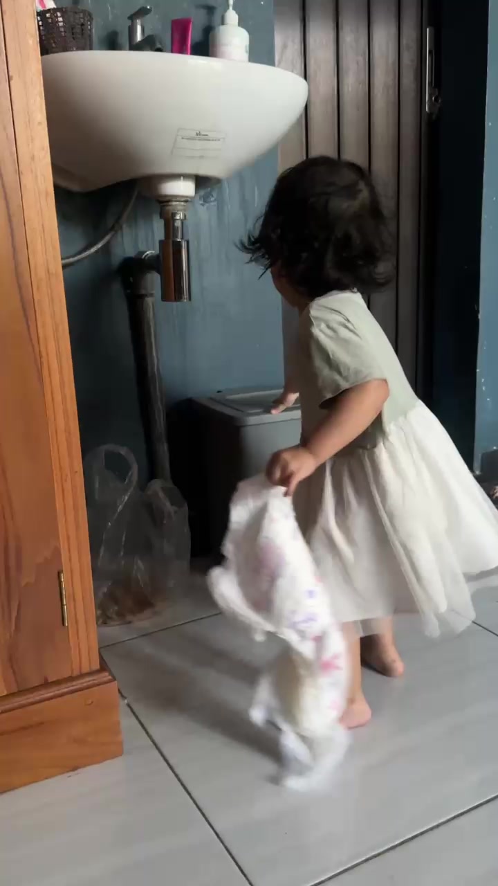 @Mama_aletheia19