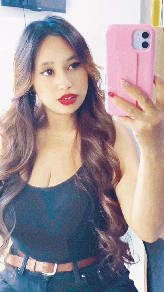 @𝒦ℴ𝓁ℴ𝒾𝓃𝒶 🍒