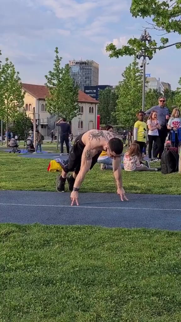 @Freestyle Calisthenics ✪