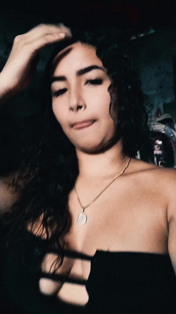 @Valentina♡