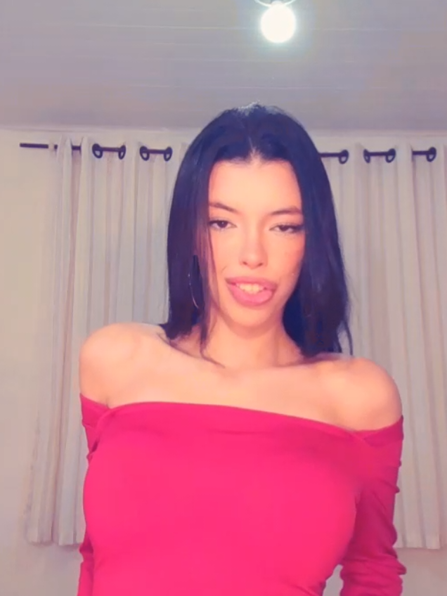 @Thaisinha ✨