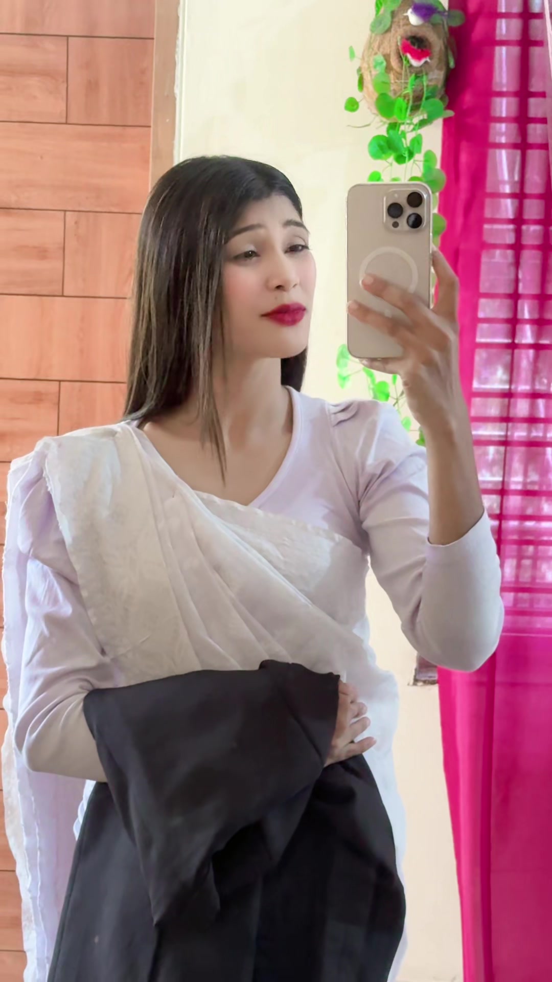 @👩&zwj;🎓⚖️Arshi +(আরু)⚖️🎓