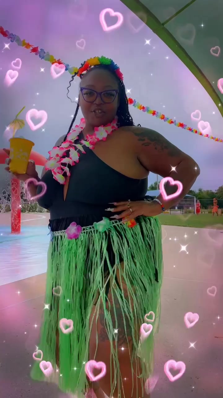 @JUICYYYTOYA