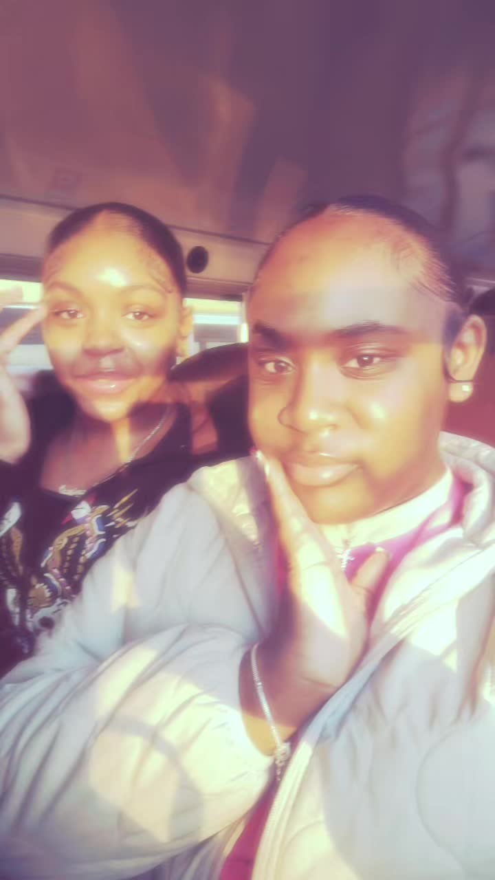 @itzyagirl_bree