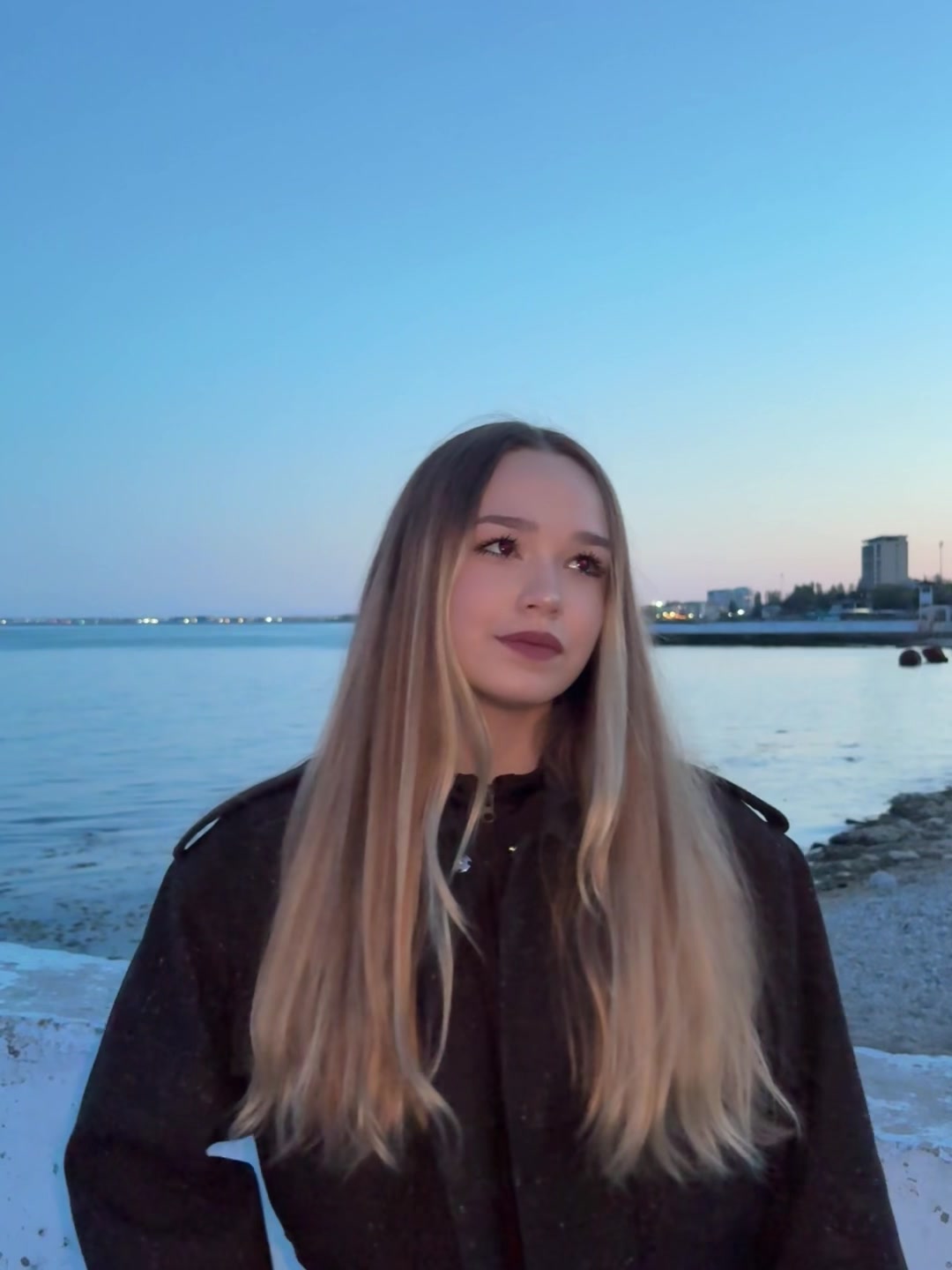 @снежа я