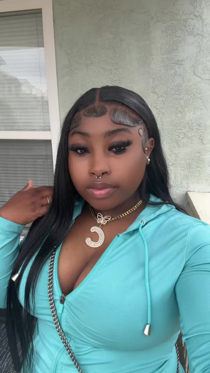 @Caniahkatoure