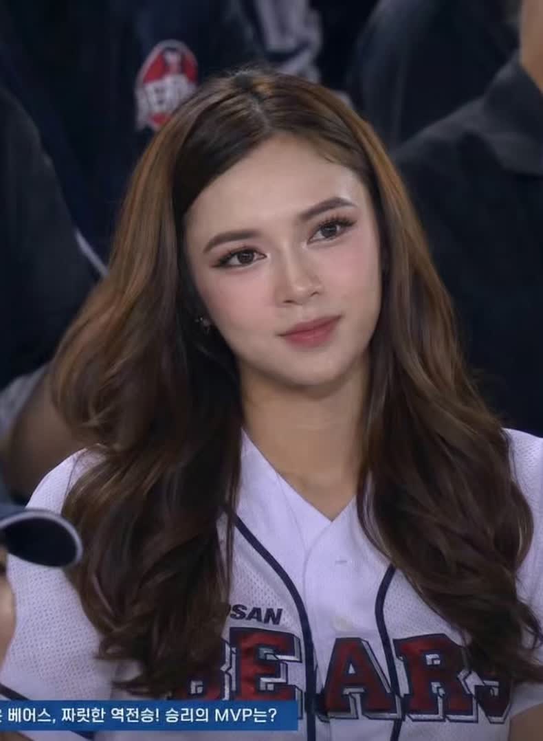 @Naomi Nadia
