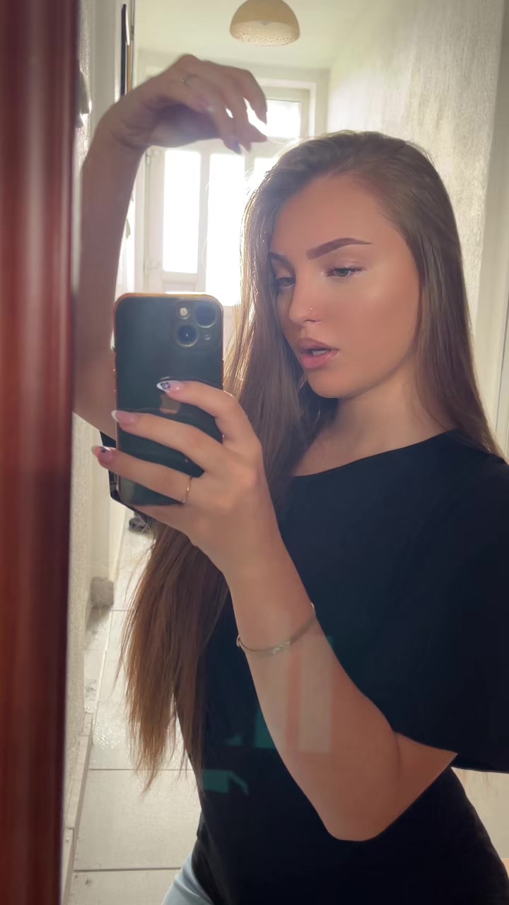 @🖤