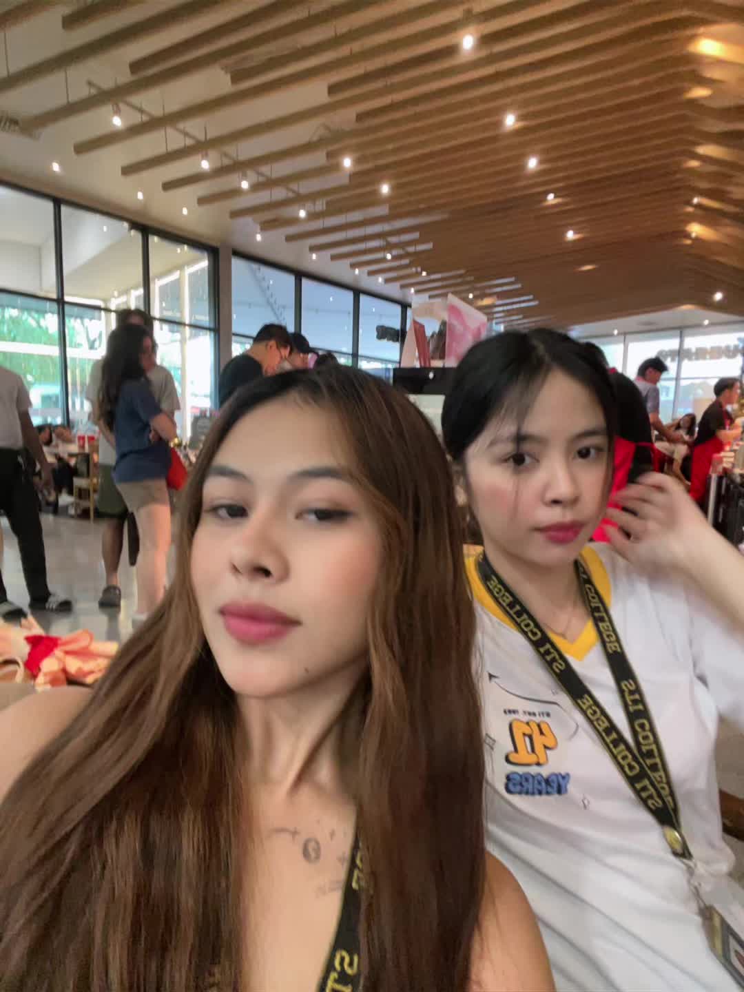 @Cha