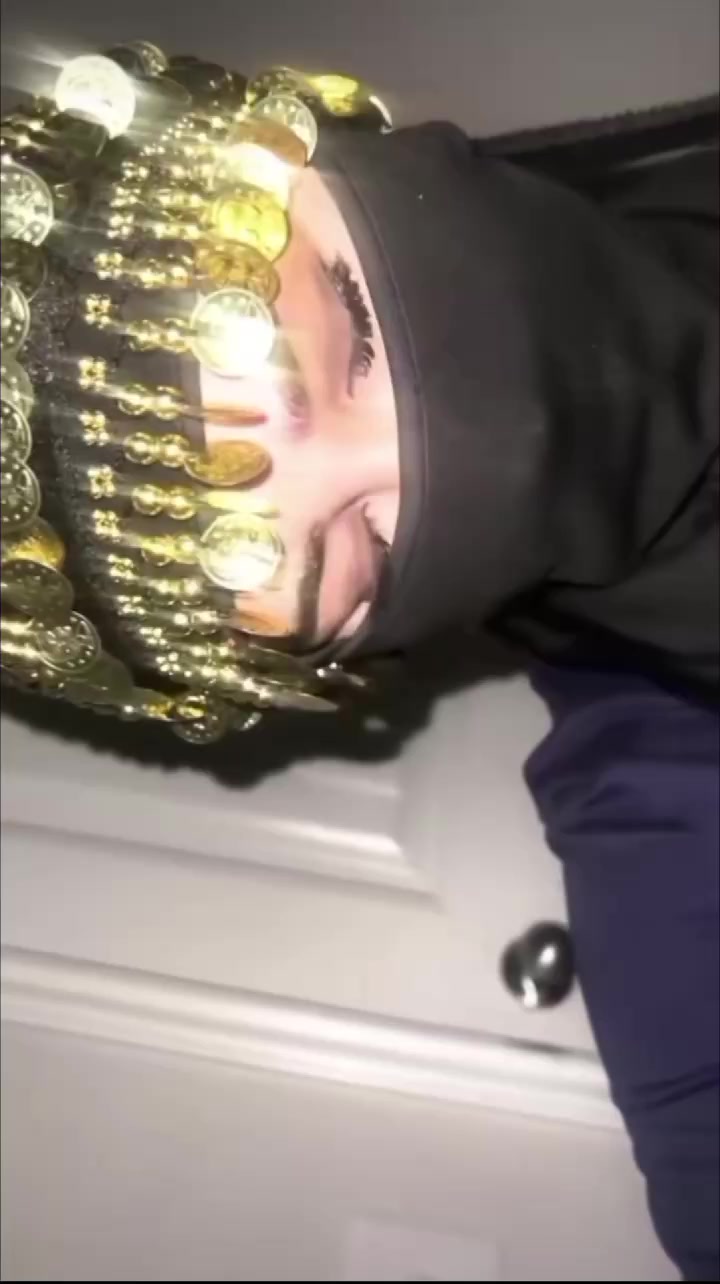 @𝙘𝙖𝙧𝙮𝙮𝙚𝙫𝙖_✨🪐
