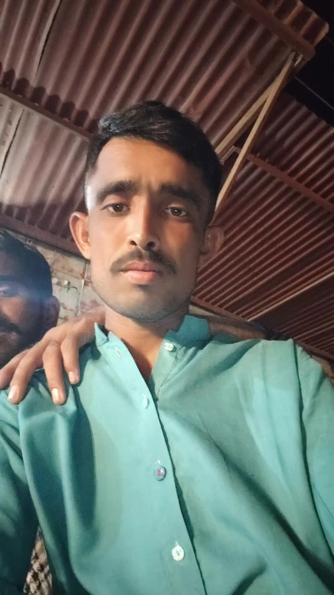 @ایاز مھندو