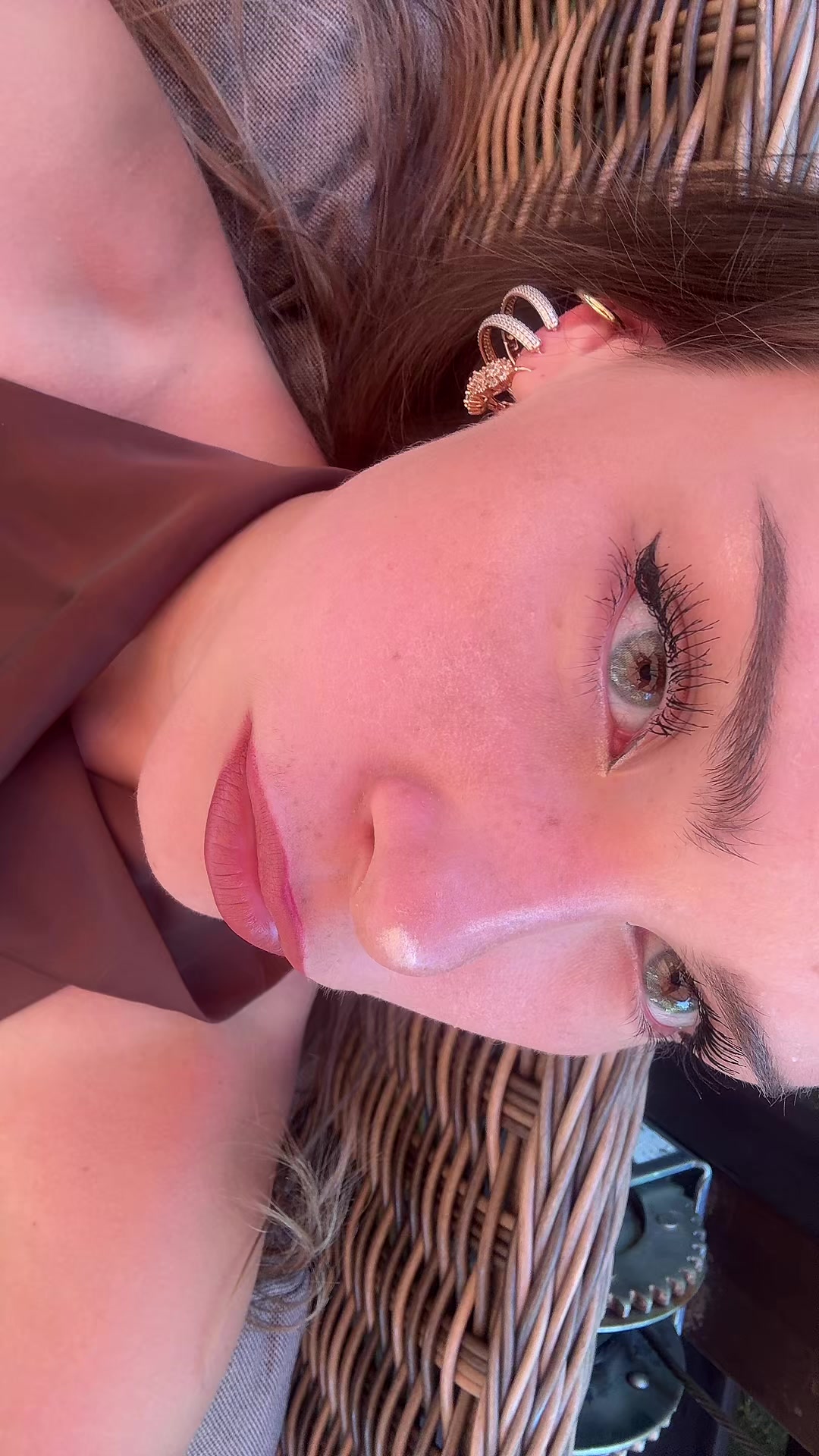 @Ari