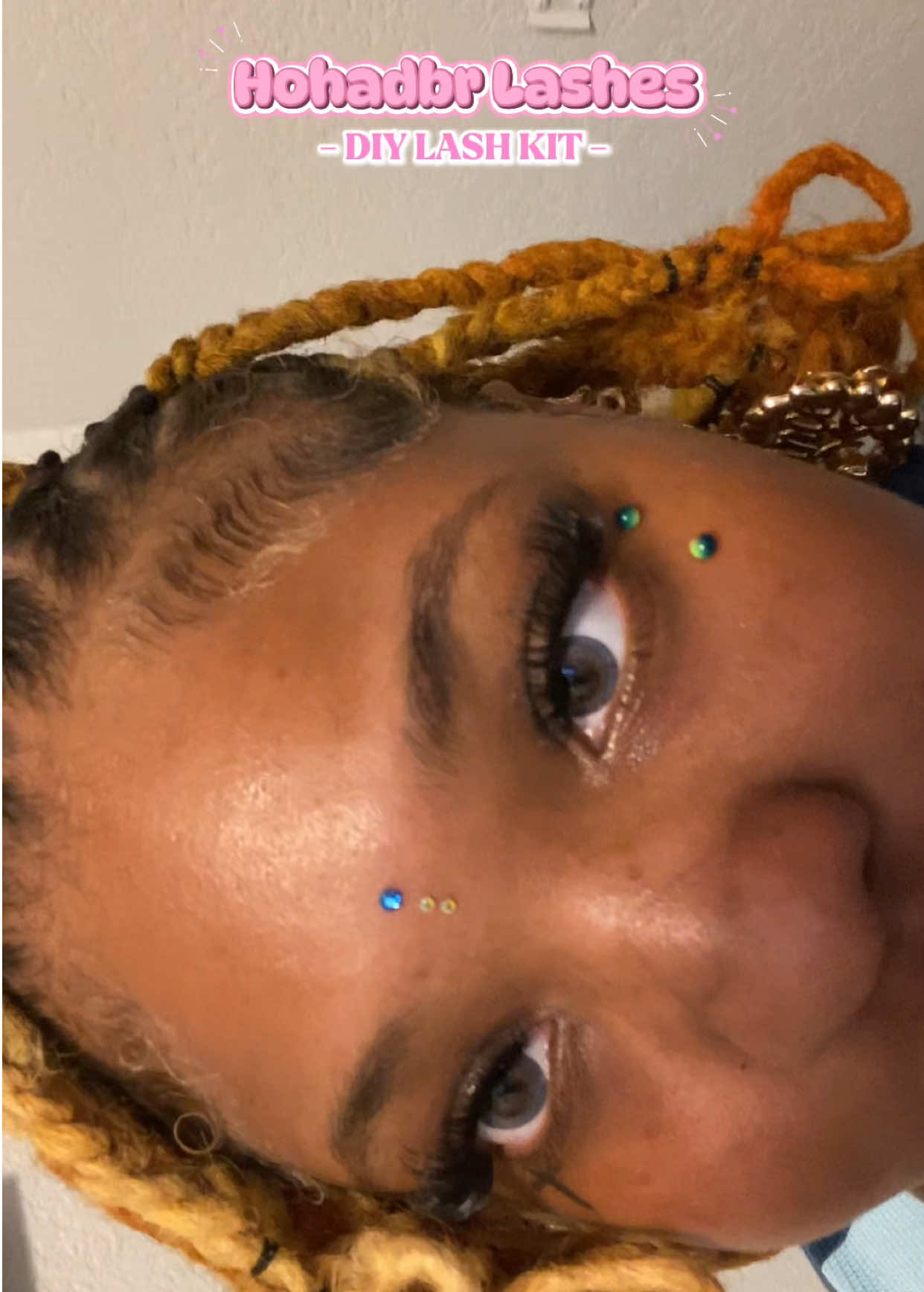 @azariaa 👩🏽&zwj;🦰