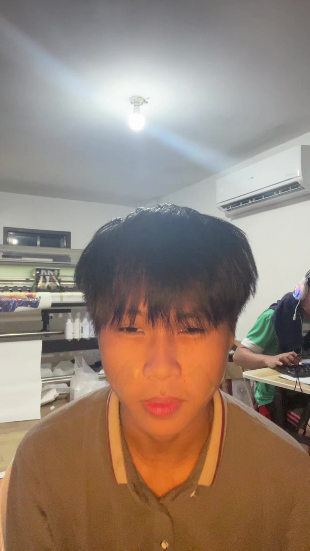 @Mr.Mwahh