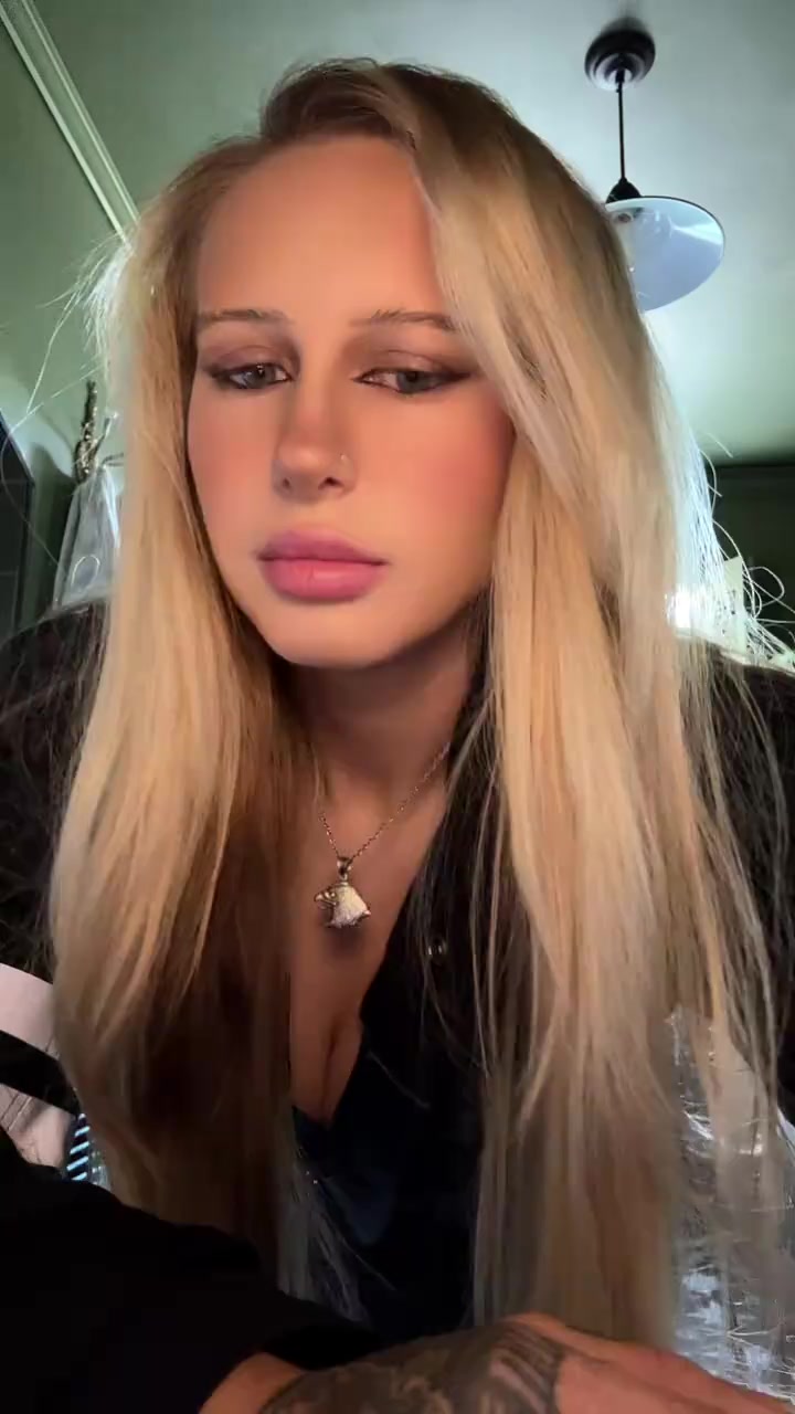 @ALEXIS XJ
