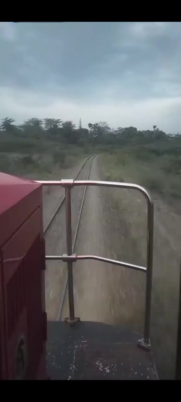 @KENYAN RAILROADER🇰🇪