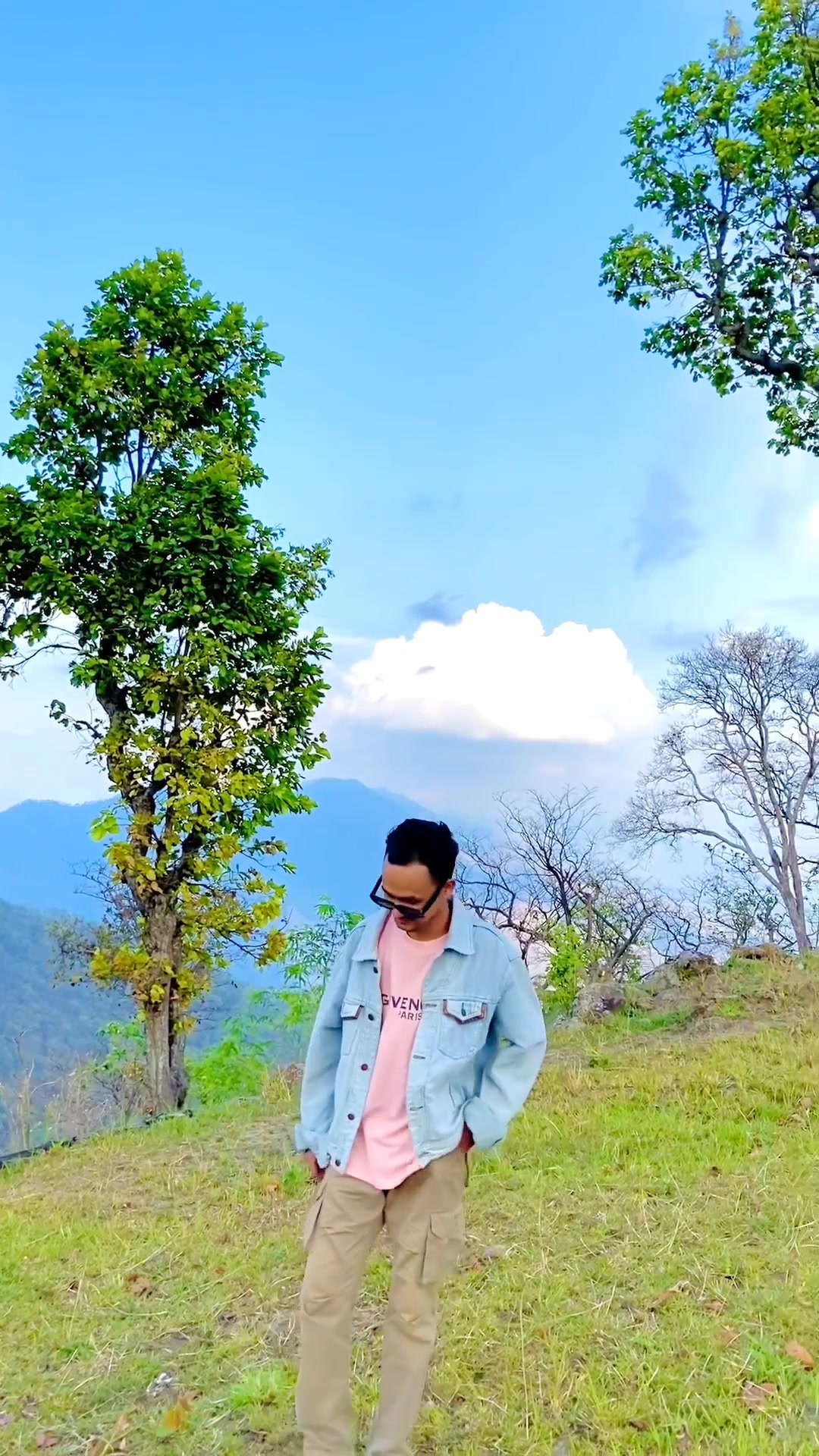 @Thakuri 🖤