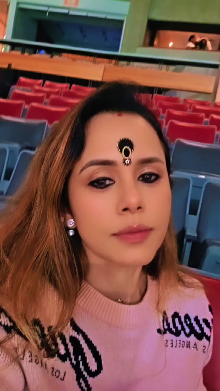 @ROOHI DHILLON🇮🇳❤️🇦🇪❤️🇨🇦
