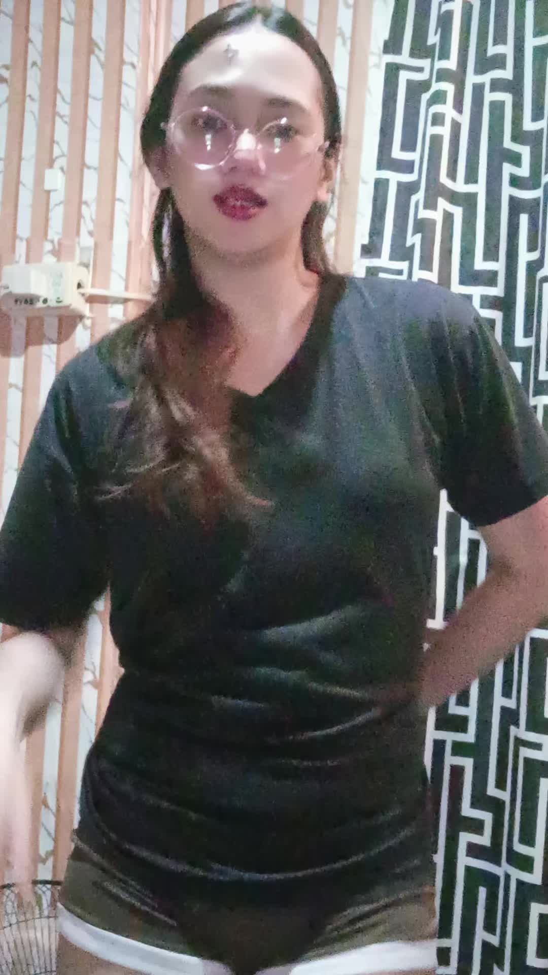 @QUEEN KATH👑