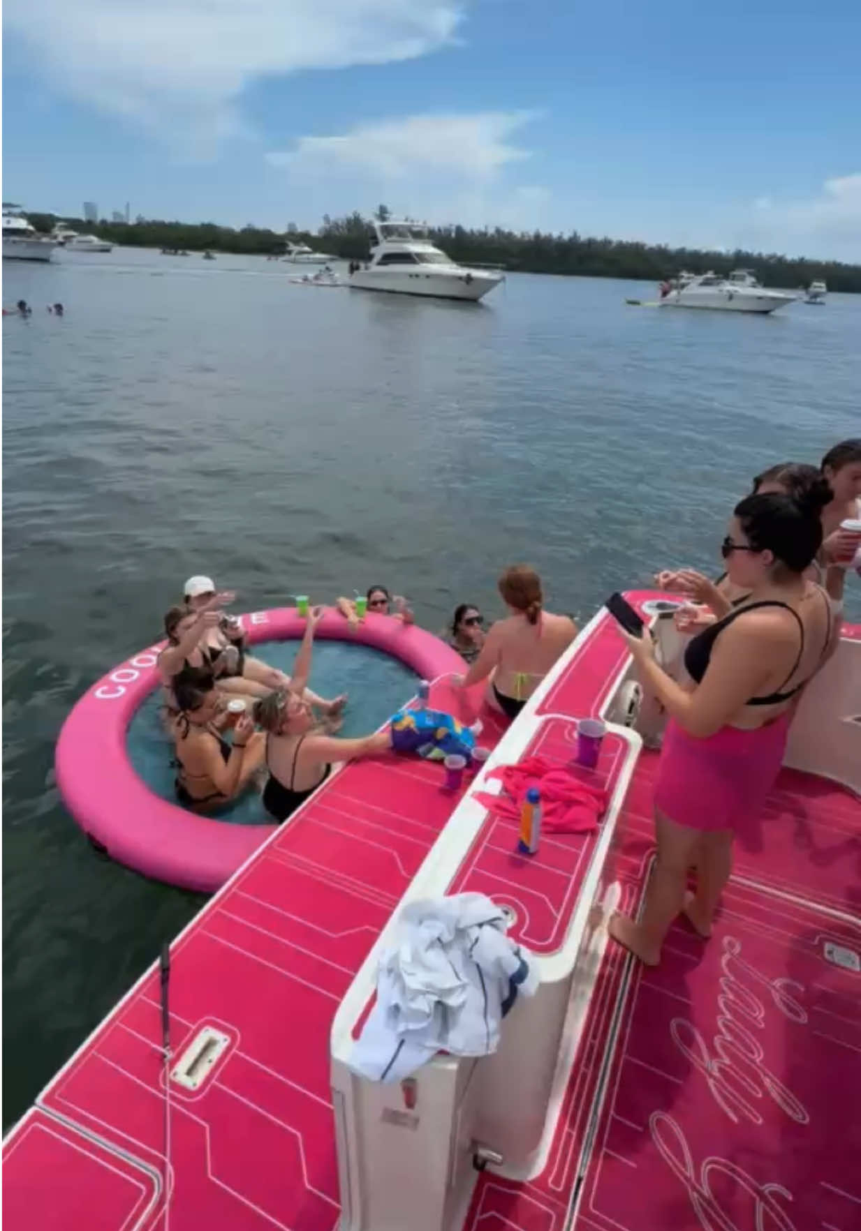 @JUSTCRUISINMIA