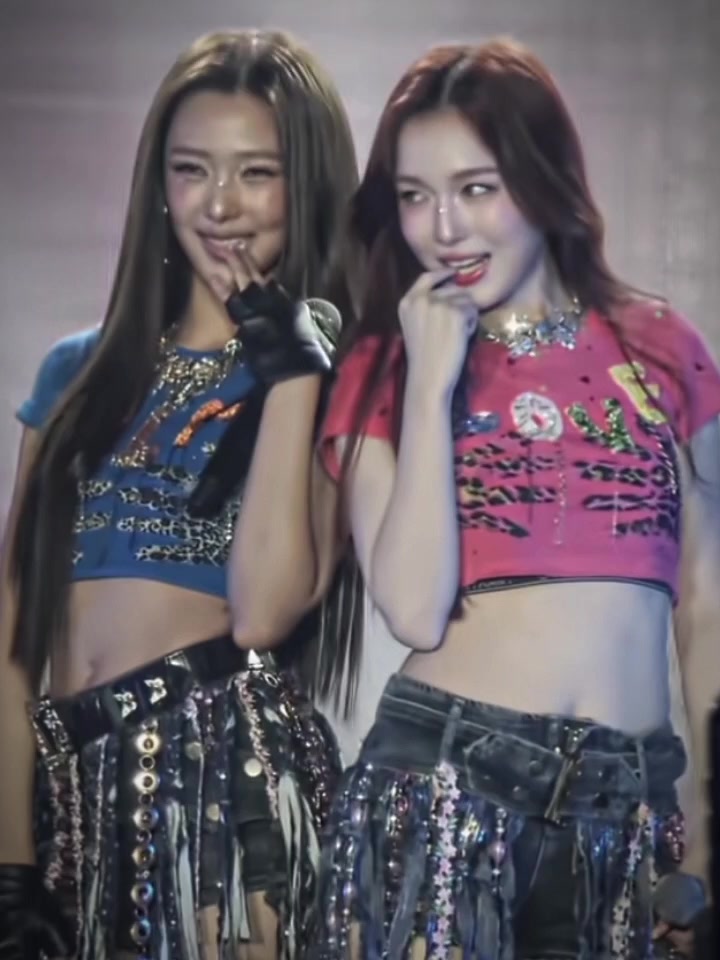 @★~Rhi~★