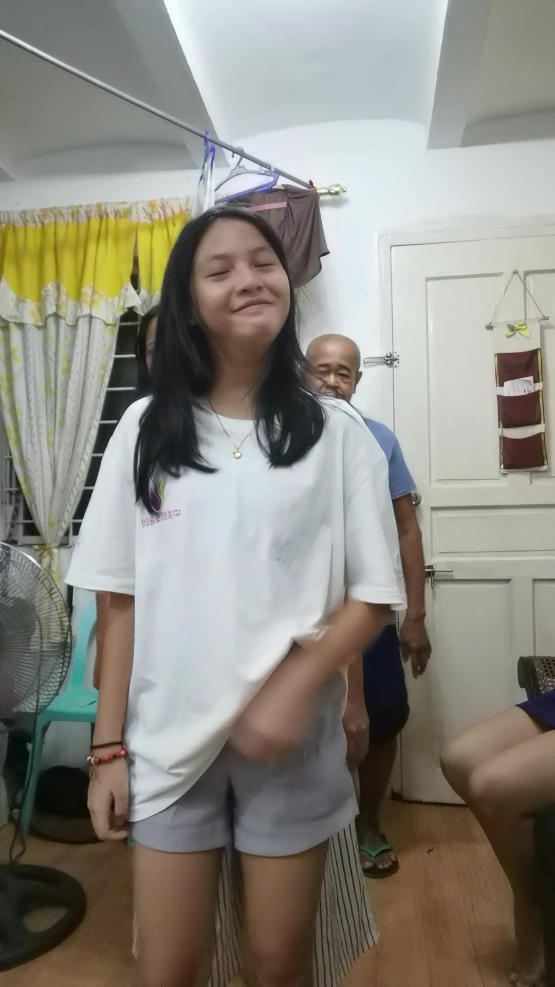 @Mae_15