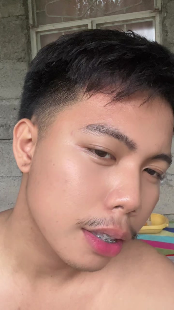 @Itskiminggie on ig