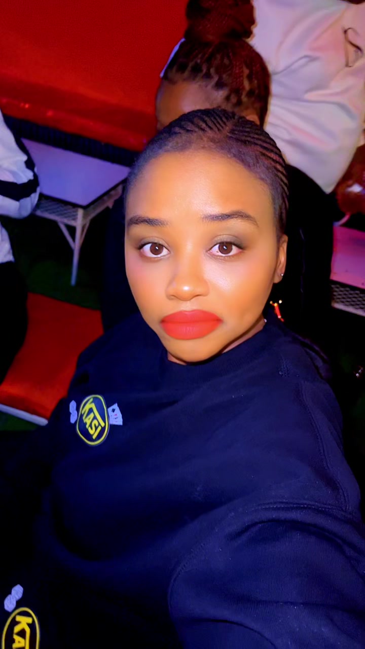@GIRLY 🇧🇼