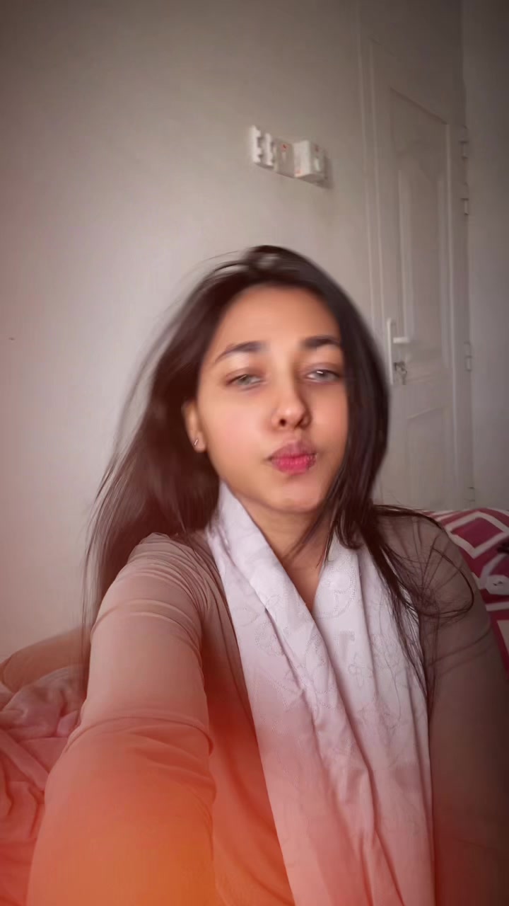 @🧿Anisha Ani💔