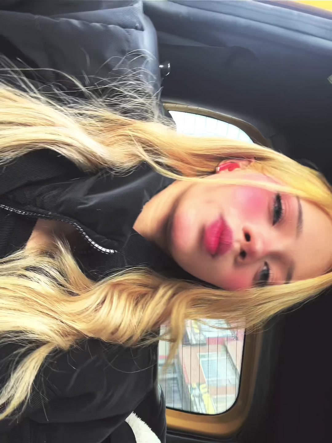 @Yuli🦋