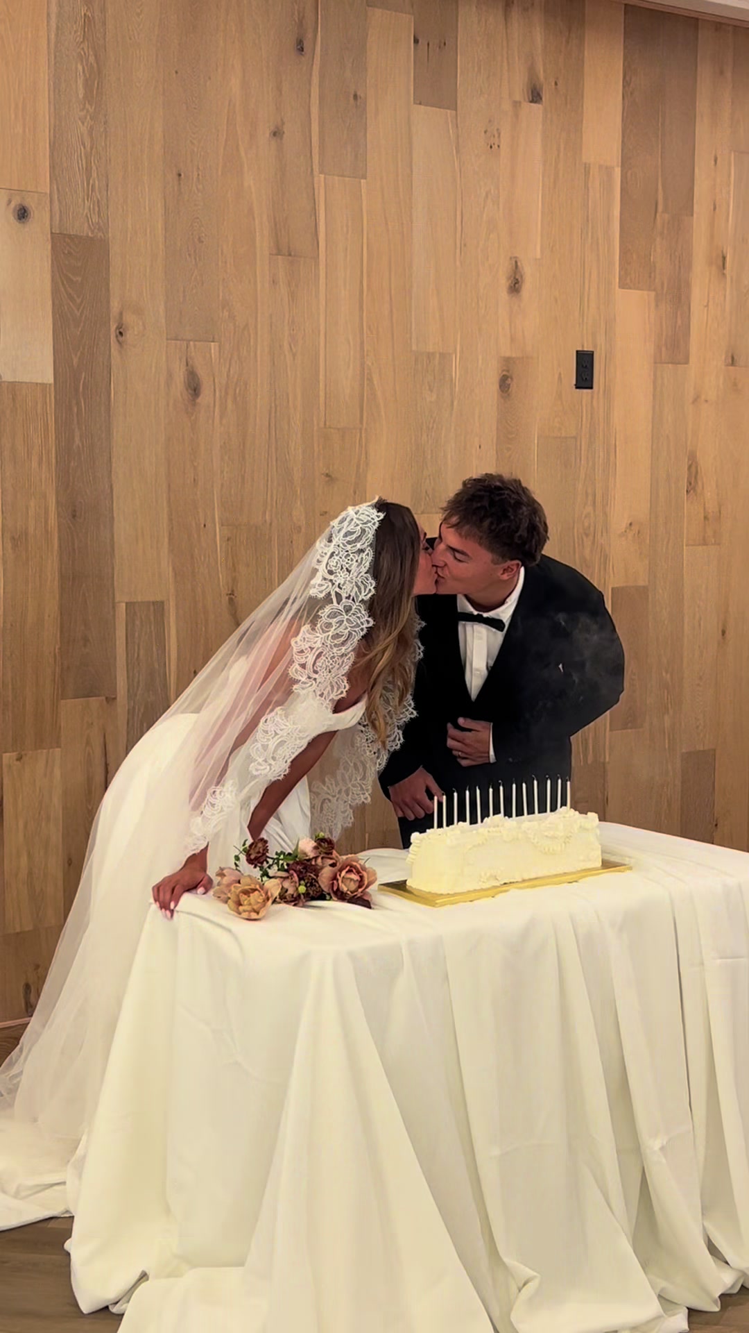 @Emily | Wedding Photographer