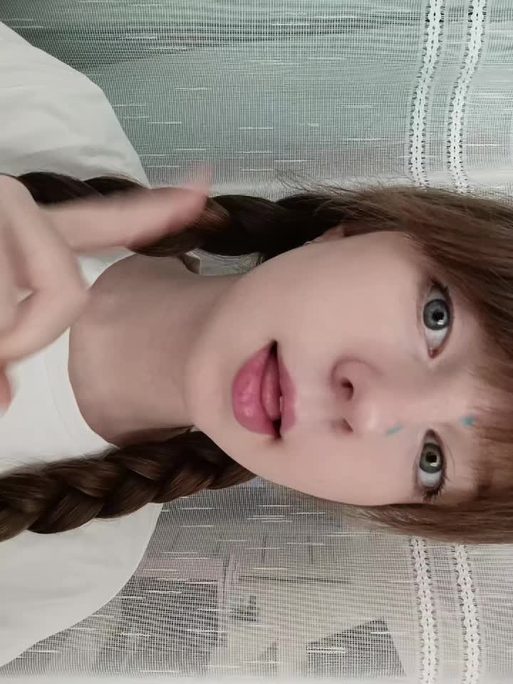 @алиса сниккерс