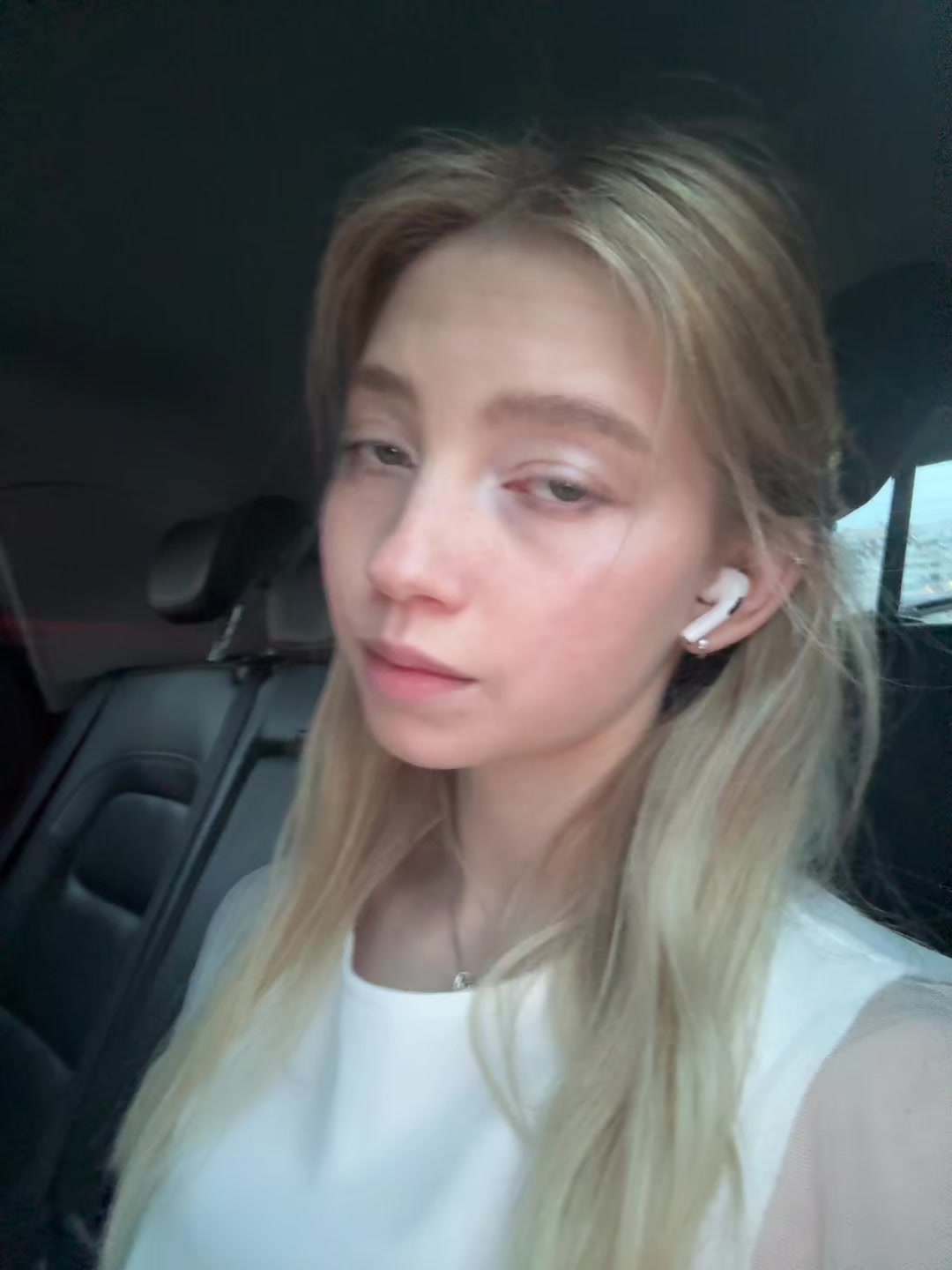 @live_by_lina