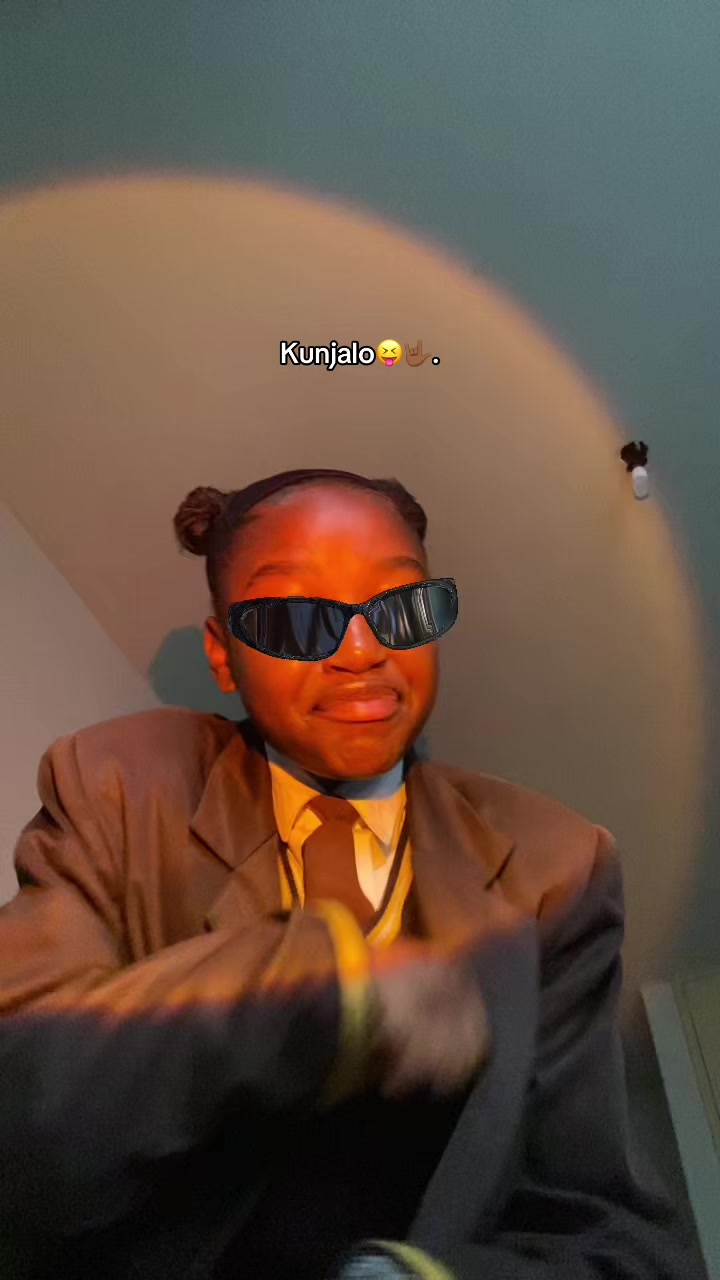 @_. 𝓚𝓮𝓵𝓵𝔂🤟🏾