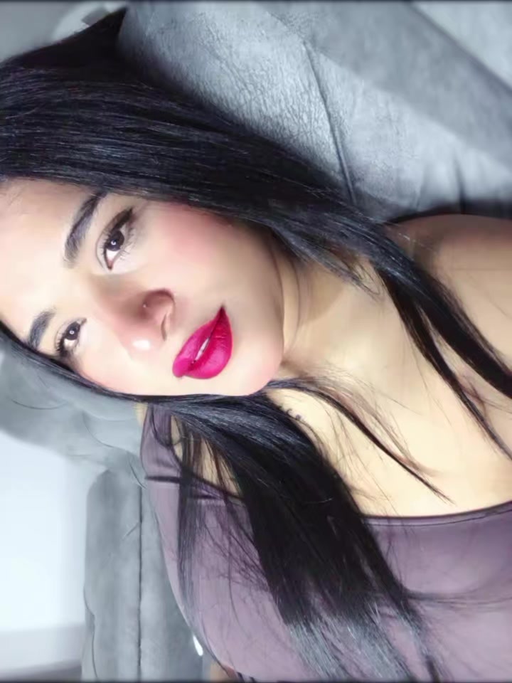@Dani 🦂🌺🌸