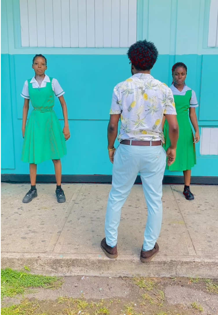 @🇯🇲 ᴍͥɪsᴛᴇͣʀͫ ᴄ 👨🏽🏫