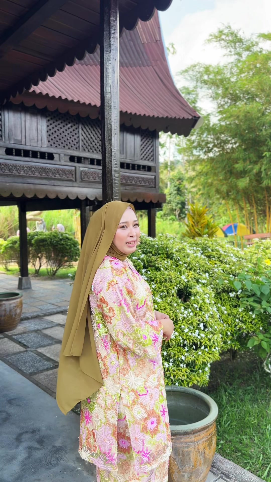 @ynazamri