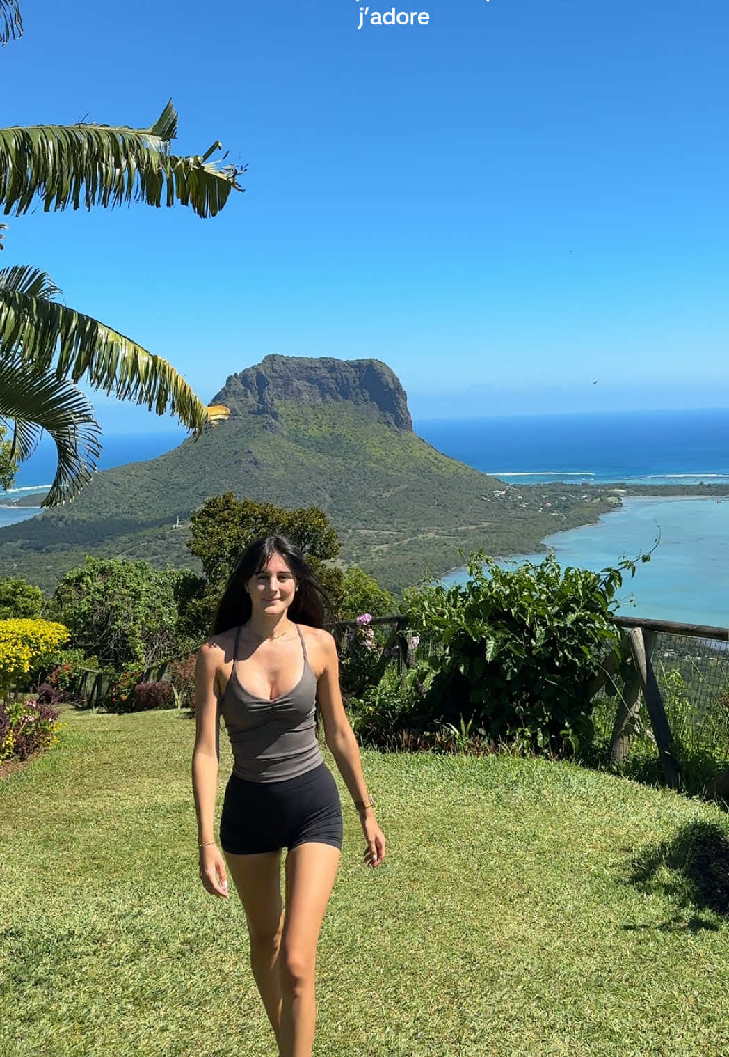@Ana&iuml;s &agrave; l&rsquo;&Icirc;le Maurice 🧚&zwj;♀️