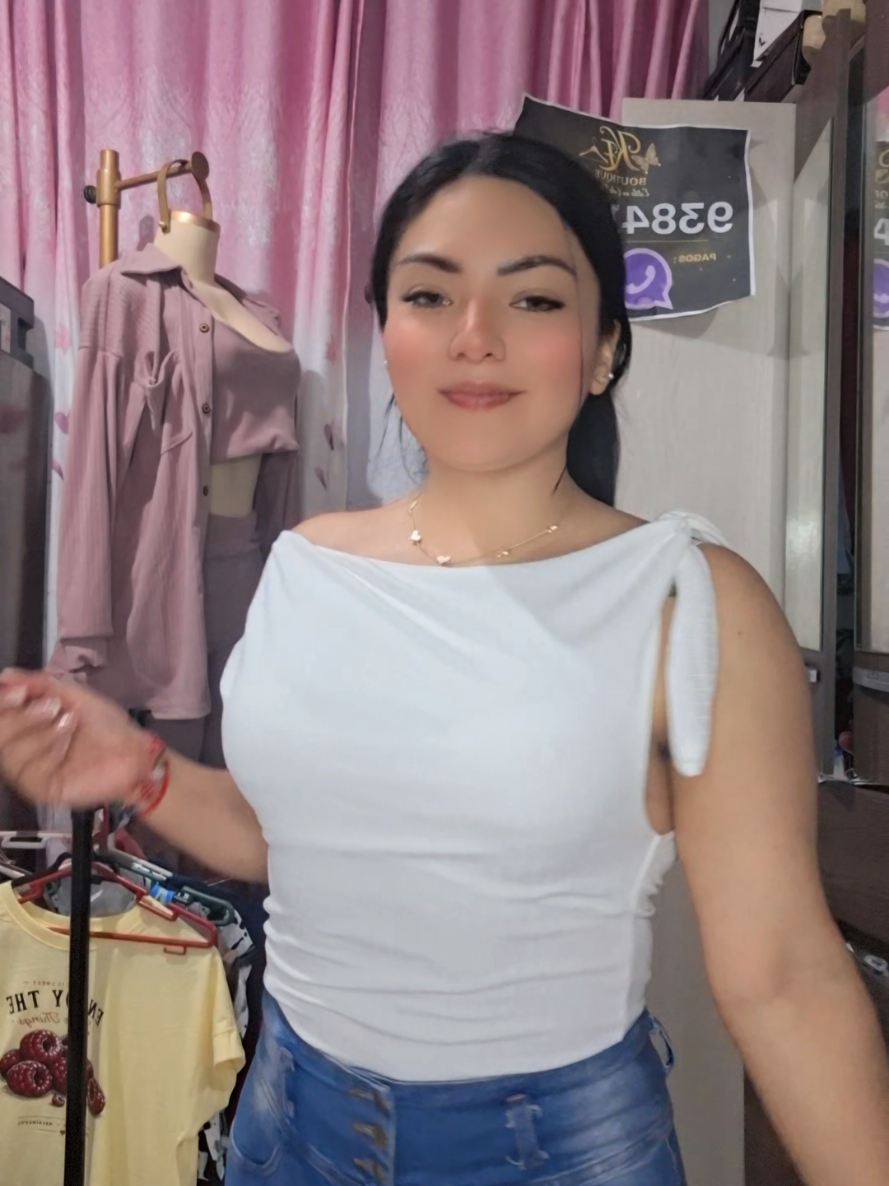 @karinaflores13