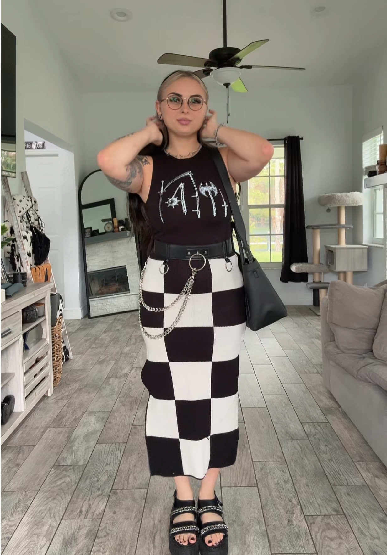 @Tara | Alt Fashion Inspo 🖤⛓️
