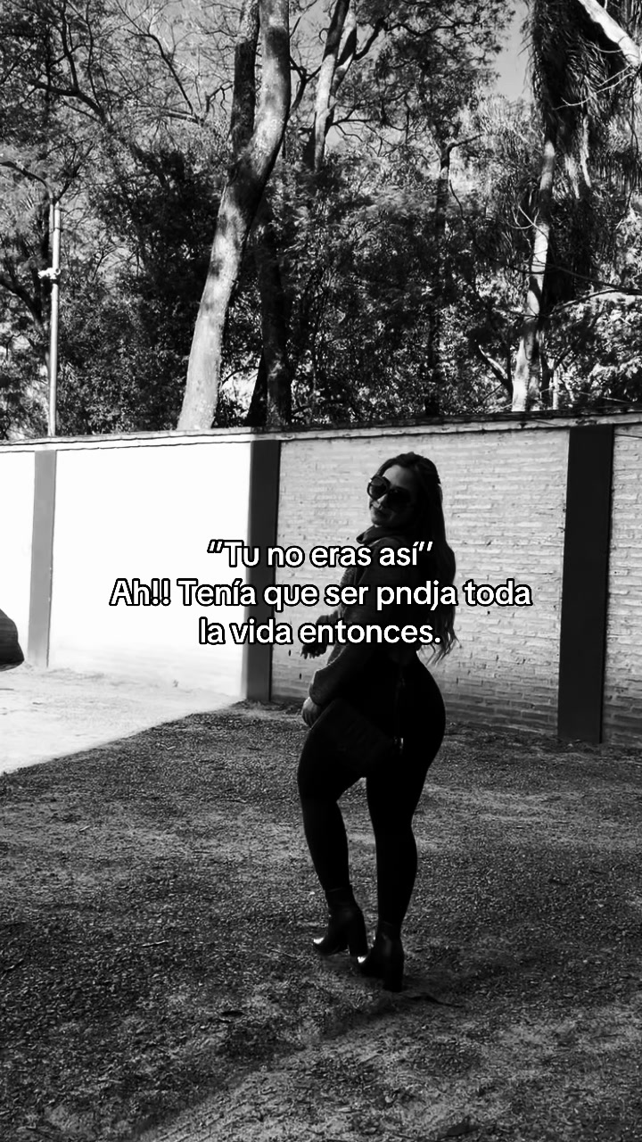 @LIZ✨🖤